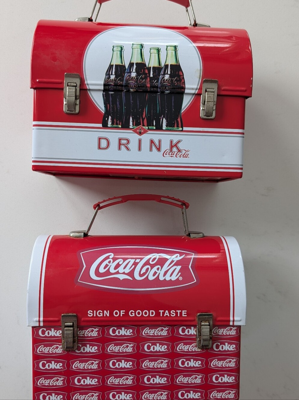 Vintage Coca Cola Red Retro Metal Tin Lunchbox Classic Drink Design Collectible